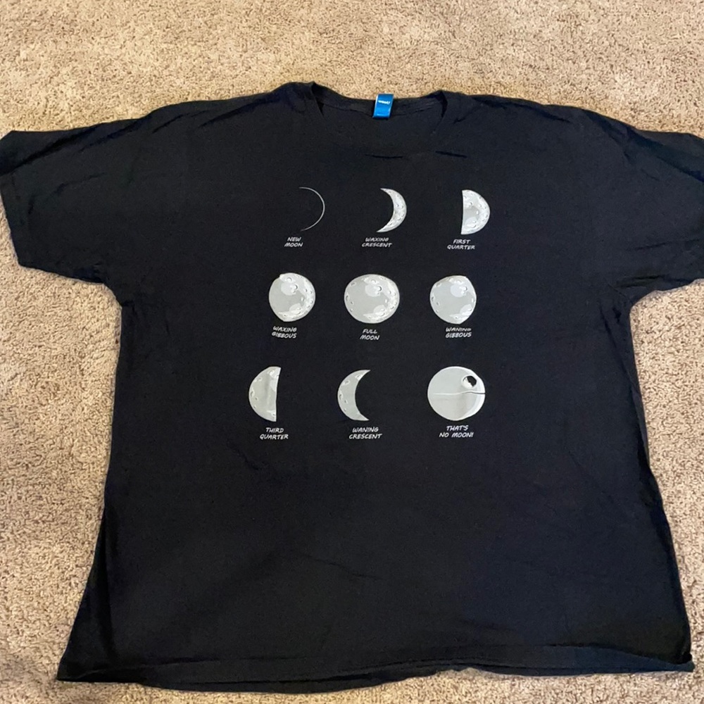 Generic Star Wars Death Star theme graphic t-shirt - XXL